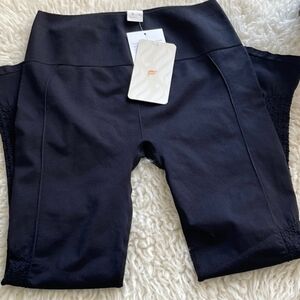 Fabletics Sync High-waisted Perforated Size 7/8 Small Leggings
